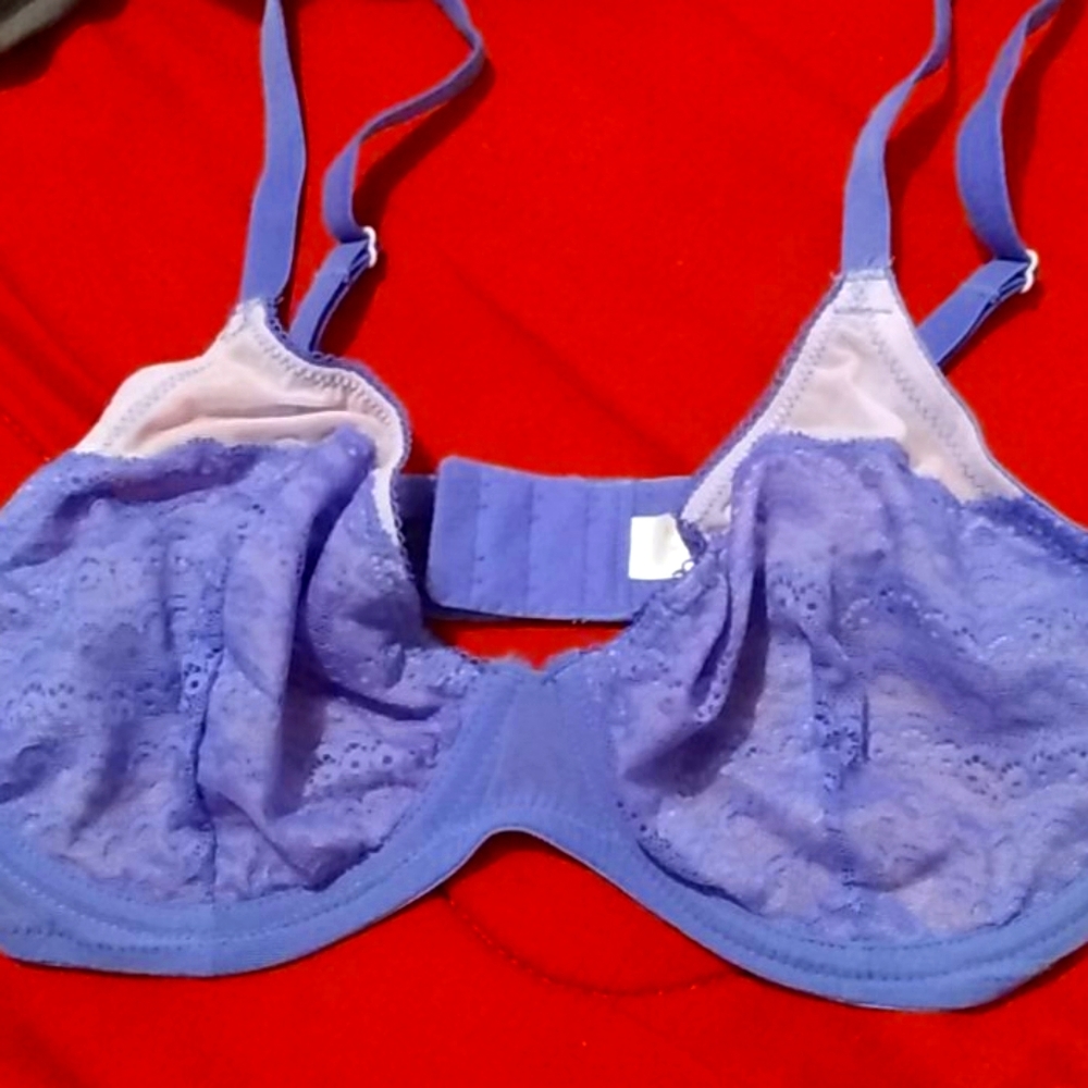 T shirt bra